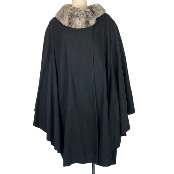 J. Hilary black cape - Picture 2 of 16